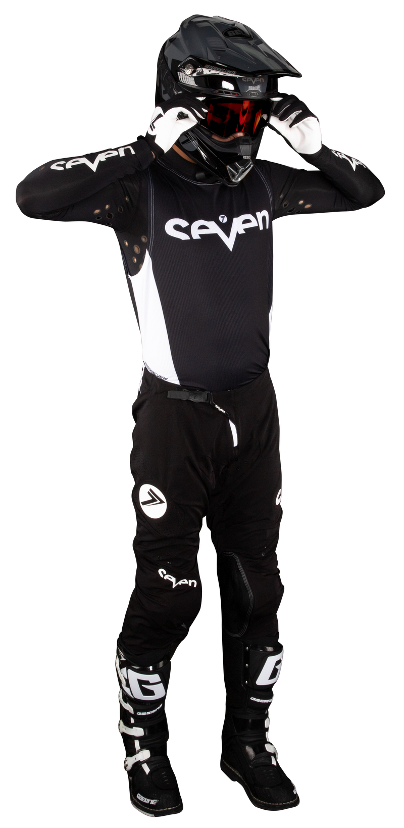 Load image into Gallery viewer, חליפת רכיבה לילדים סבן זירו שחור/לבן SEVEN ZERO Black 22.3