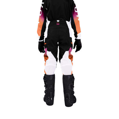 Load image into Gallery viewer, חליפת רכיבה לאופנוע שטח/טרקטורון פוקס 180 ילדות שחור/ורוד - FOX 180 YTH GIRLS FLORA