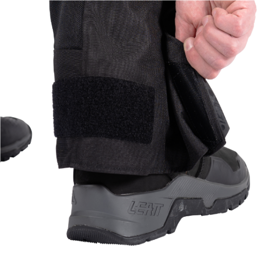 Load image into Gallery viewer, מכנס רכיבה אדוונצ'ר ממוגן ליט LEATT FlowTour 5.5 Stealth