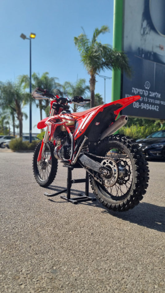 BETA 300 XTRAINER 2023 בטא 300 אקסטריינר